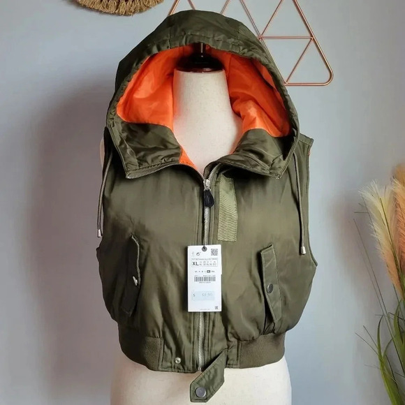 ZARA, New, Cropped Nylon Hooded Zip Front Army Green Khaki Puff Vest, Size XL - Picture 16 of 16